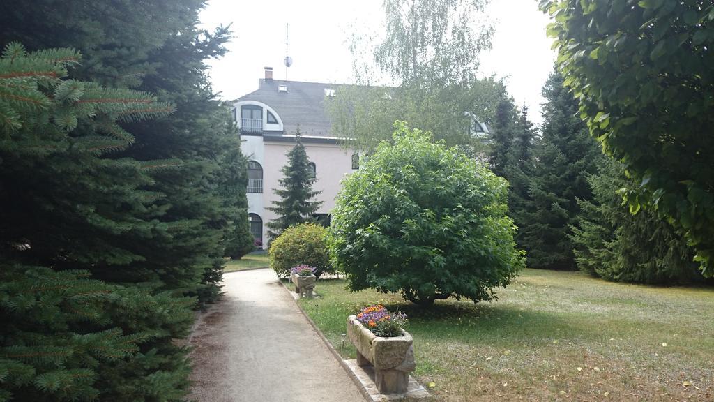 Lesní Hotel Peršlák Nová Bystřice Exterior foto